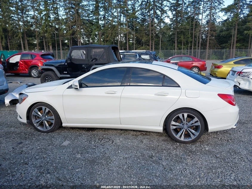 Mercedes-Benz CLA 250 КОЖА* ПОДГРЕВ* ПАНО* ВИДЕО, снимка 13 - Автомобили и джипове - 54942789