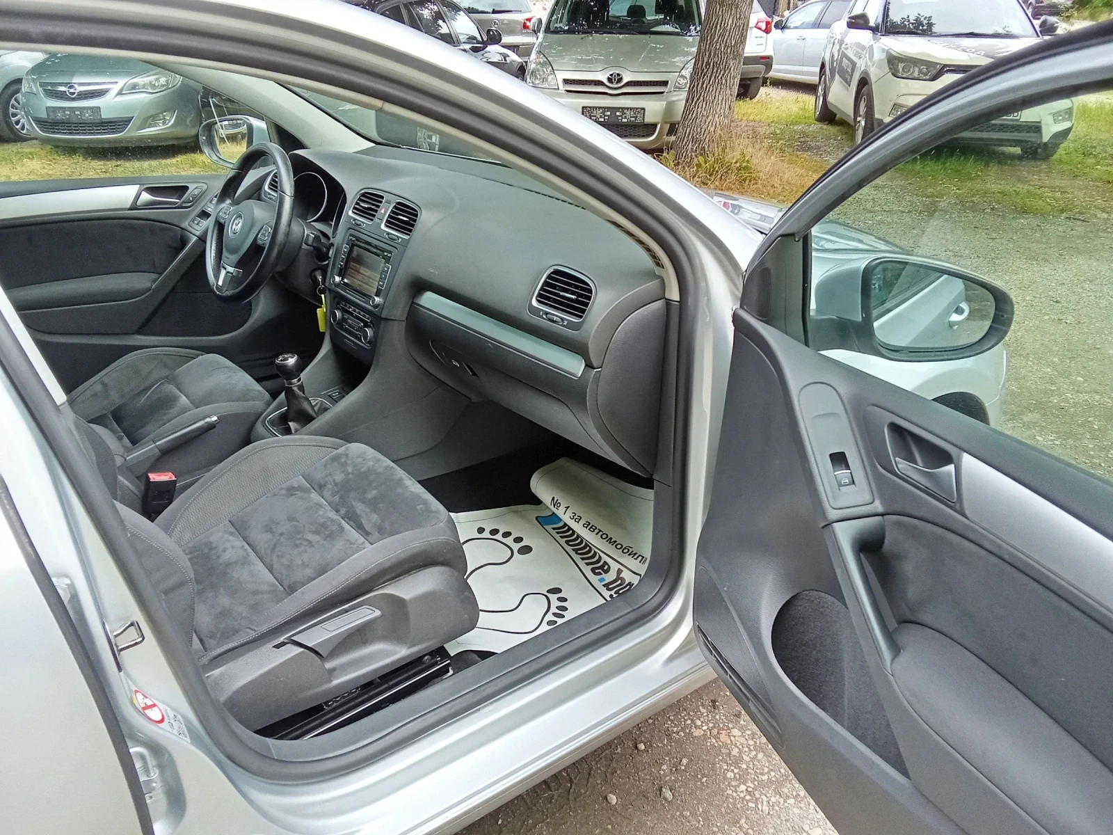 VW Golf 2.0 TDI-140к.с. HIGH LINE, снимка 14 - Автомобили и джипове - 54946895