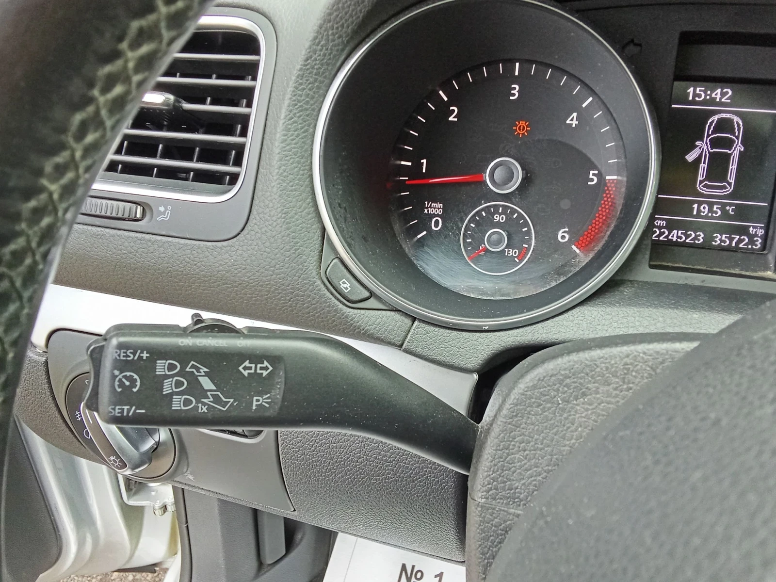 VW Golf 2.0 TDI-140к.с. HIGH LINE, снимка 13 - Автомобили и джипове - 54946895