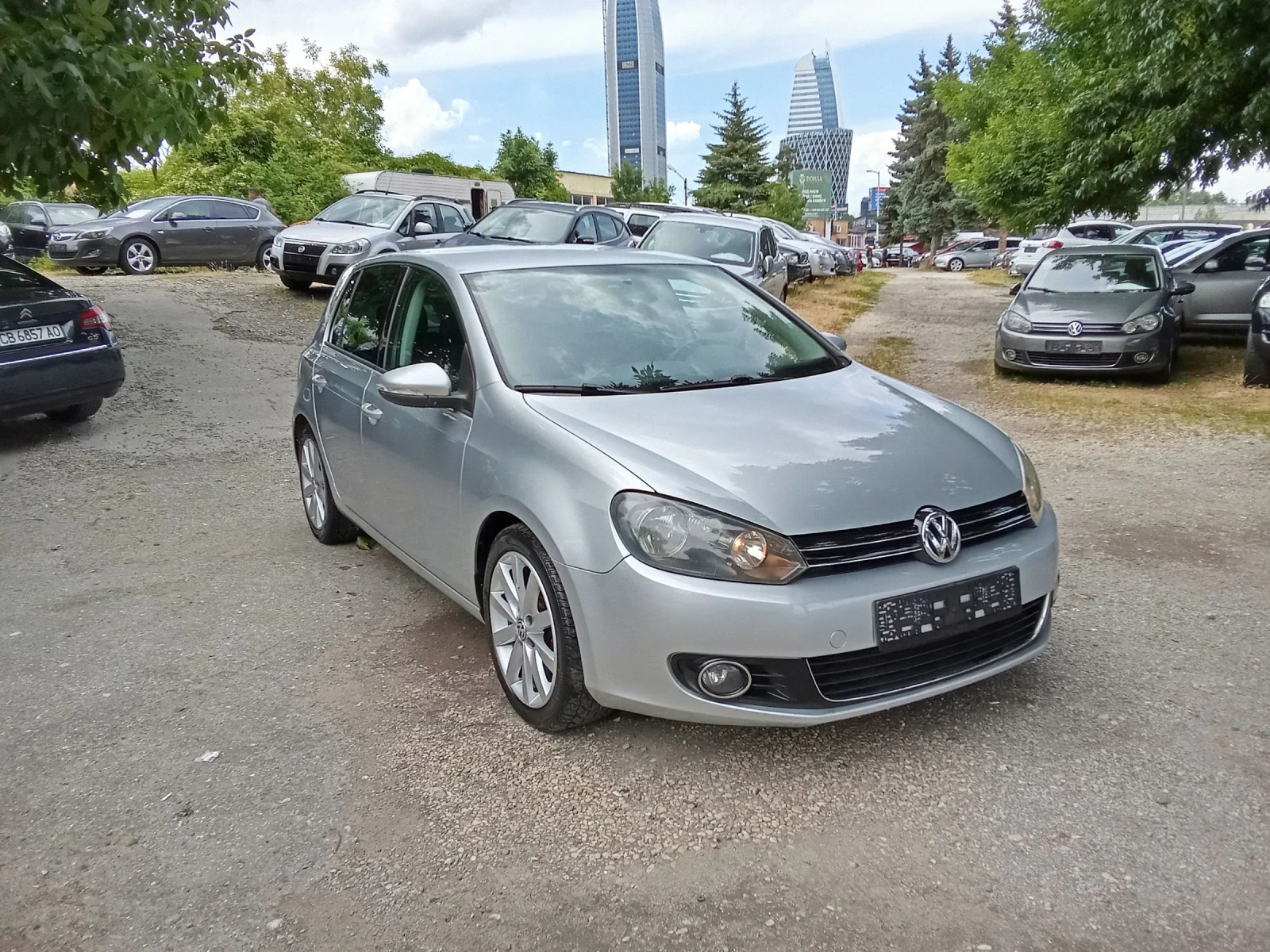 VW Golf 2.0 TDI-140к.с. HIGH LINE, снимка 6 - Автомобили и джипове - 54946895