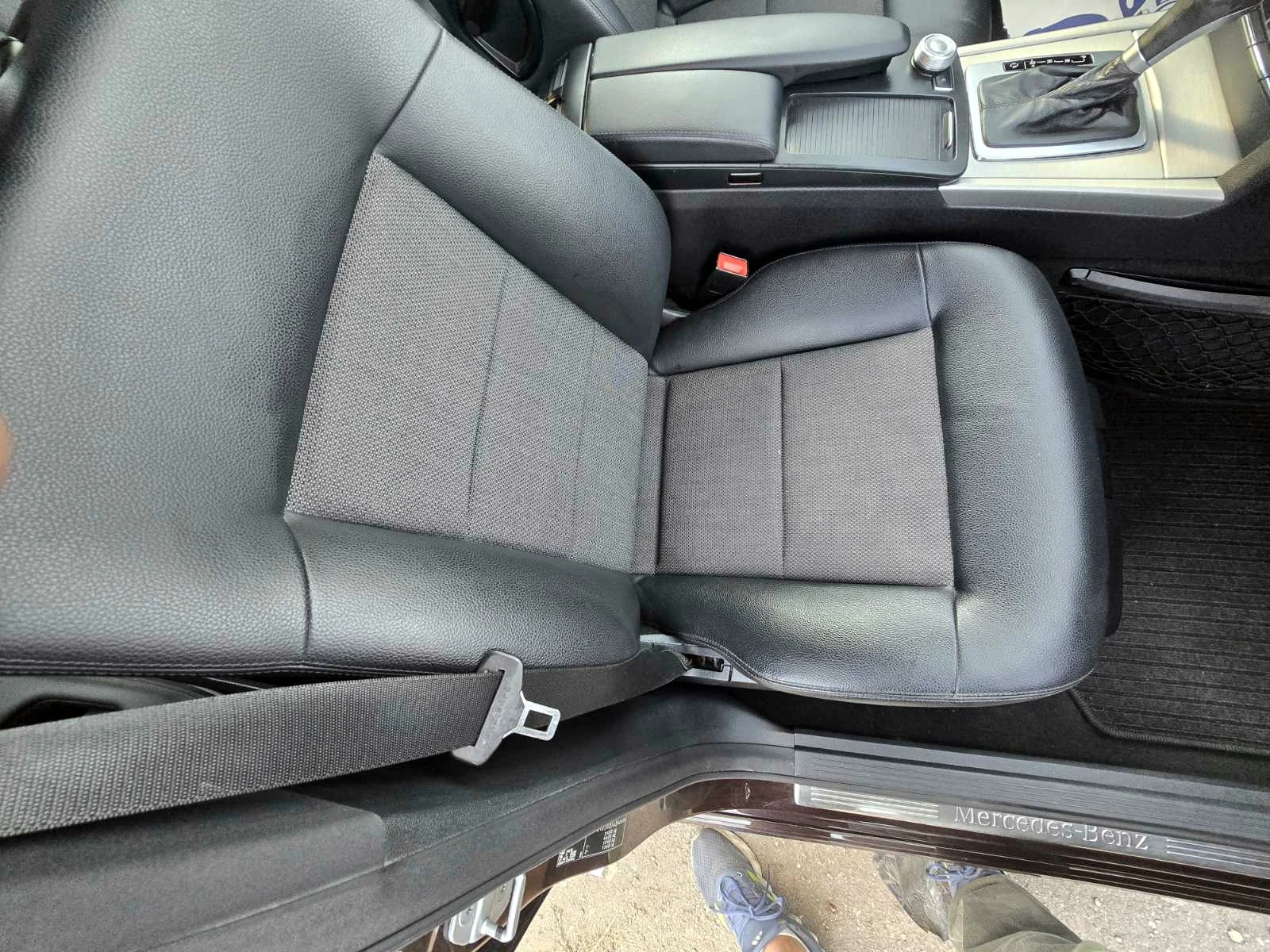 Mercedes-Benz E 250 УНИКАТ/AVANTGARDE/LED, снимка 12 - Автомобили и джипове - 54995246