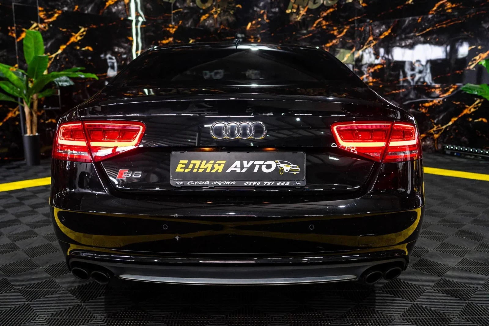 Audi S8 4.0 V8 LED NAVI CARBON BOSE ЛИЗИНГ 100%, снимка 8 - Автомобили и джипове - 55013107