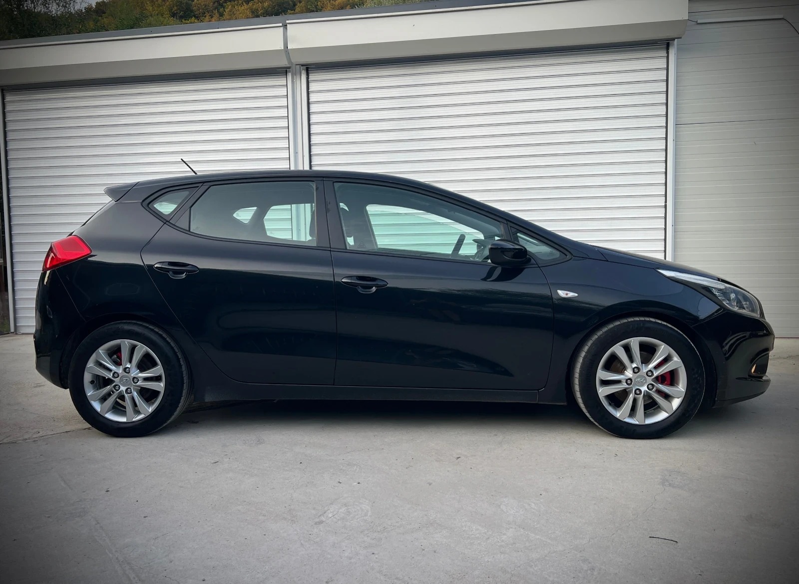 Kia Ceed 1.4i 16v, снимка 8 - Автомобили и джипове - 55182996