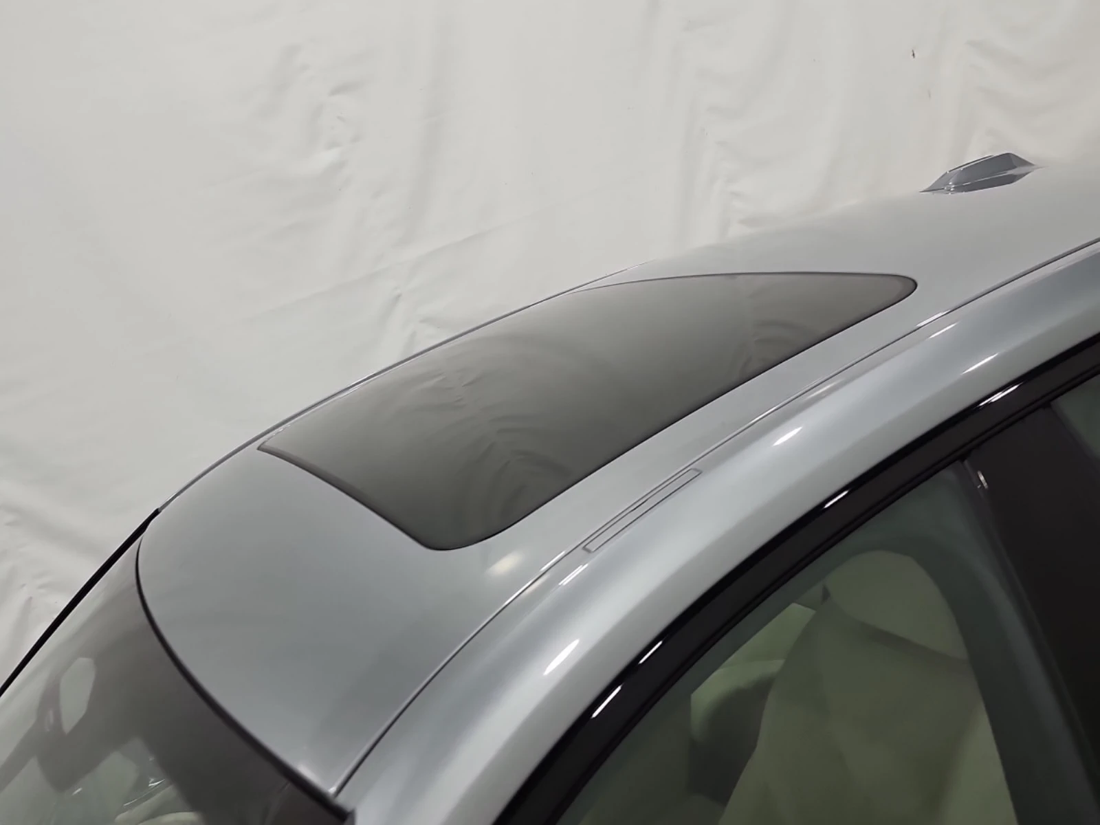 BMW i4 * EDRIVE35 * CARFAX *  | Mobile.bg � ����������� 13