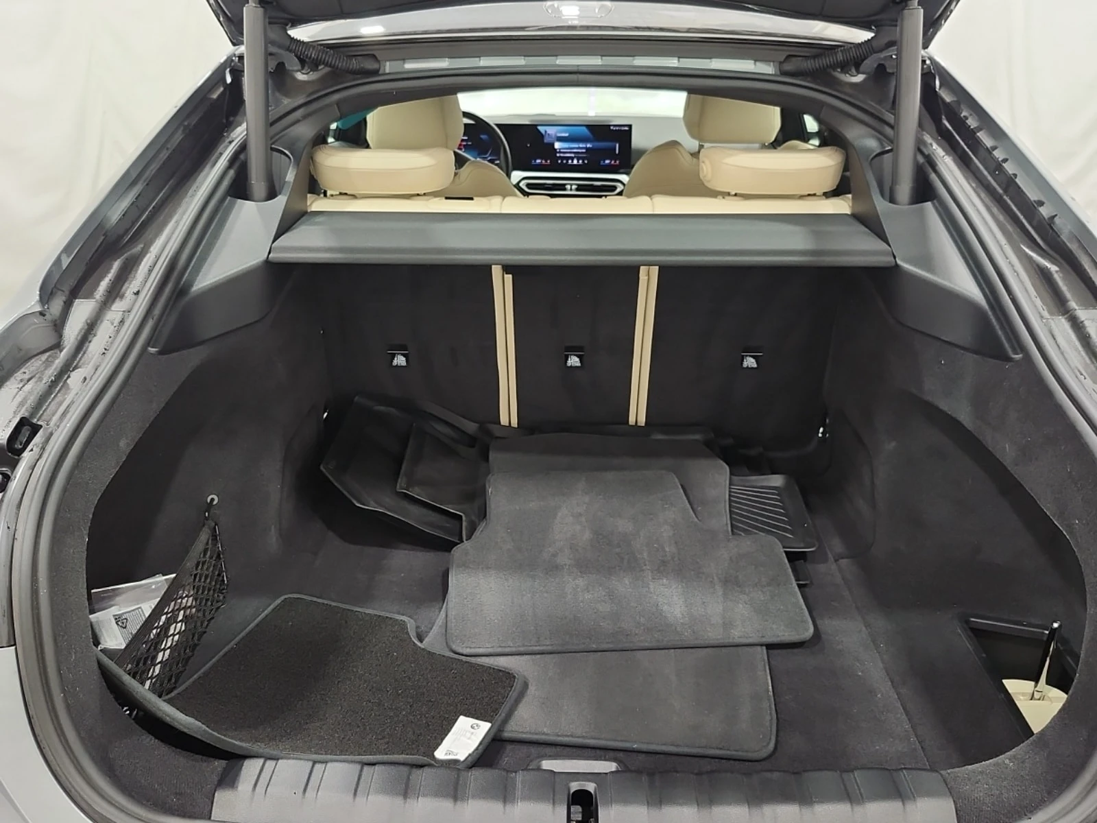 BMW i4 * EDRIVE35 * CARFAX *  | Mobile.bg � ����������� 14
