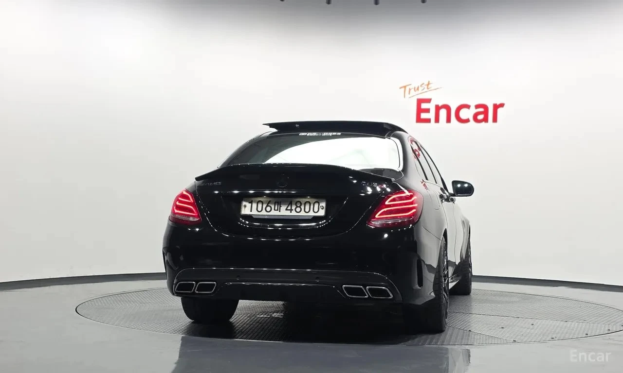 Mercedes-Benz C 63 AMG / S / BUCKET SEATS / BURMESTER / PANO / АВТОКРЕДИТ, снимка 4 - Автомобили и джипове - 56131153
