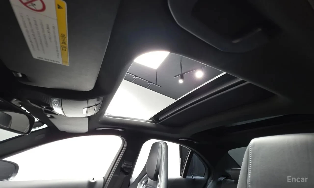 Mercedes-Benz C 63 AMG / S / BUCKET SEATS / BURMESTER / PANO / АВТОКРЕДИТ, снимка 16 - Автомобили и джипове - 56131153