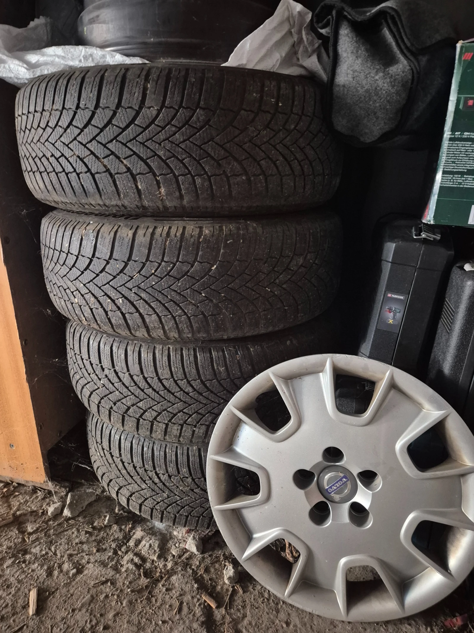 Volvo V70, снимка 15 - Автомобили и джипове - 56144024
