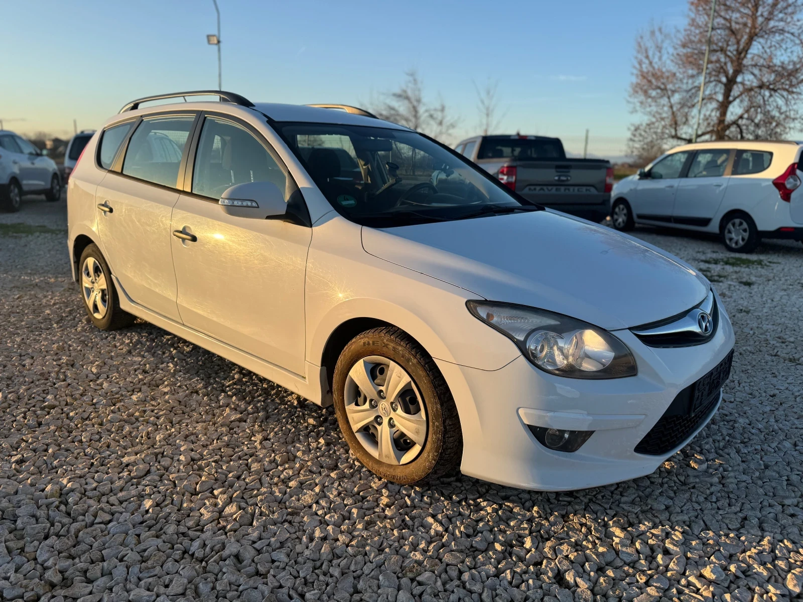 Hyundai I30 1.6, снимка 2 - Автомобили и джипове - 56175747