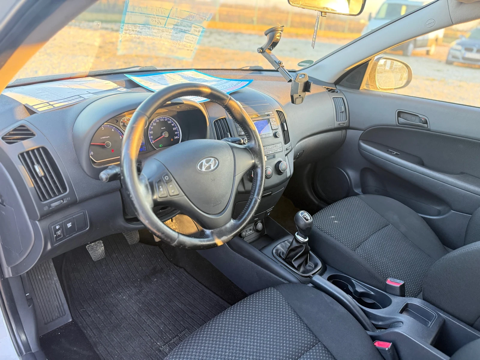 Hyundai I30 1.6, снимка 6 - Автомобили и джипове - 56175747