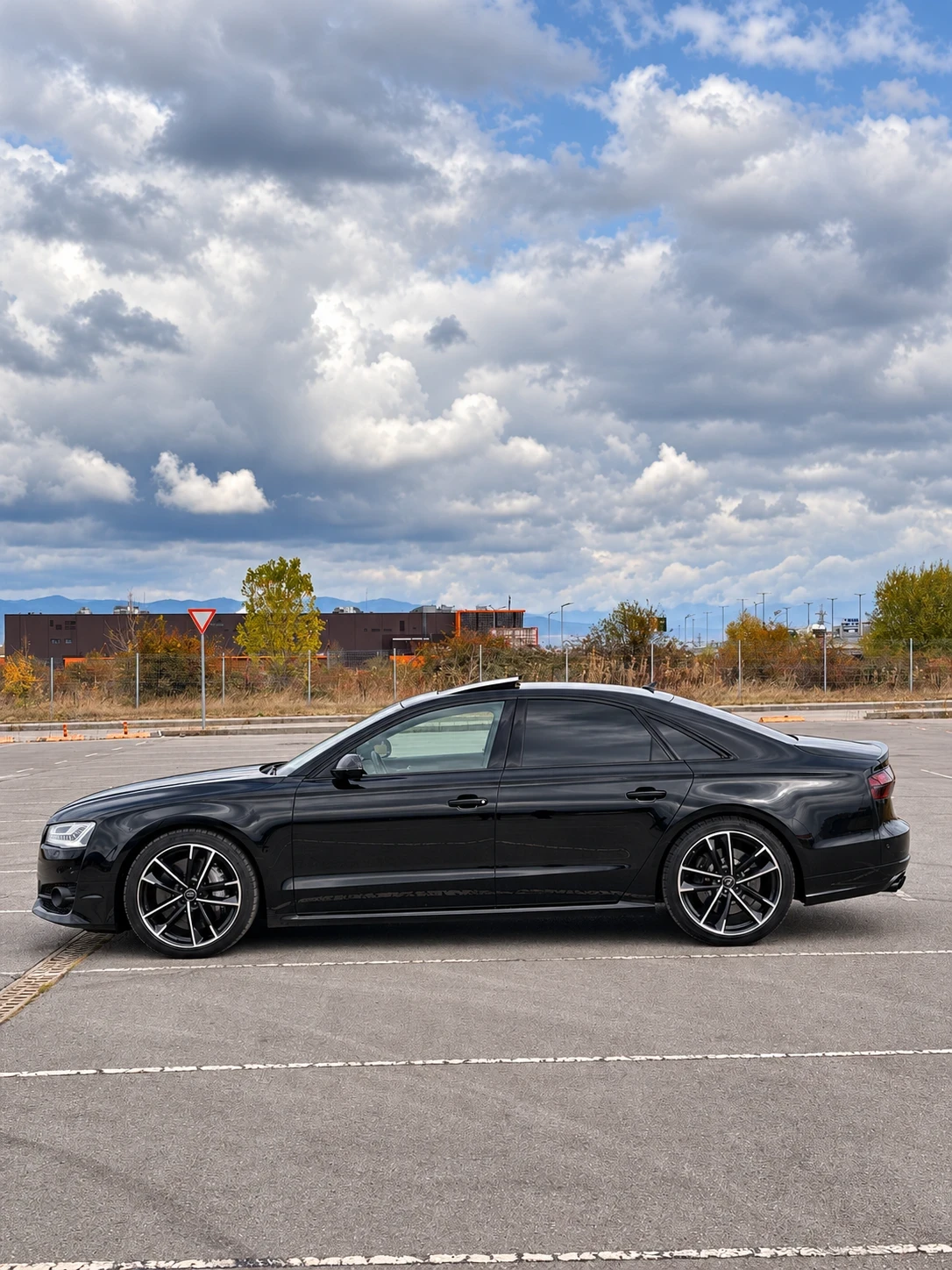 Audi S8 Plus ( Carbon Ceramic ) 605 к.с., снимка 4 - Автомобили и джипове - 56728478