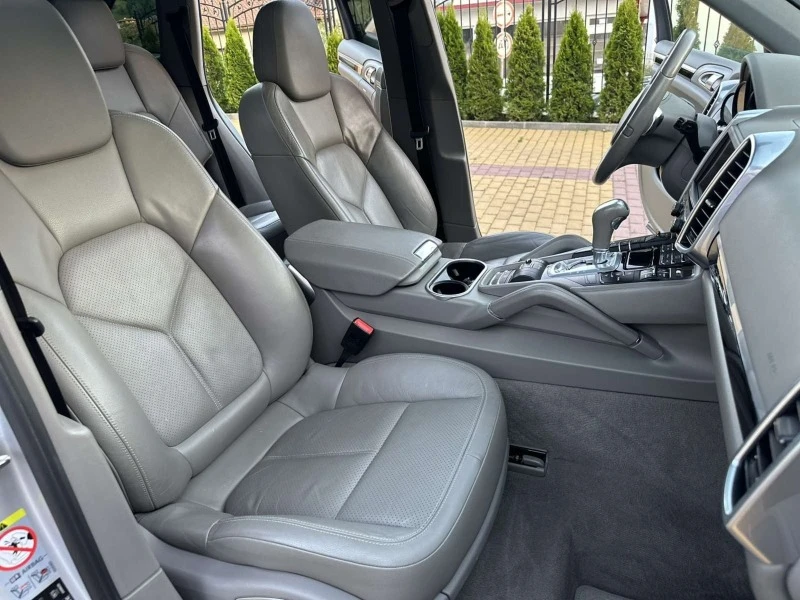 Porsche Cayenne SILVER BULLET S, снимка 15 - Автомобили и джипове - 46331829