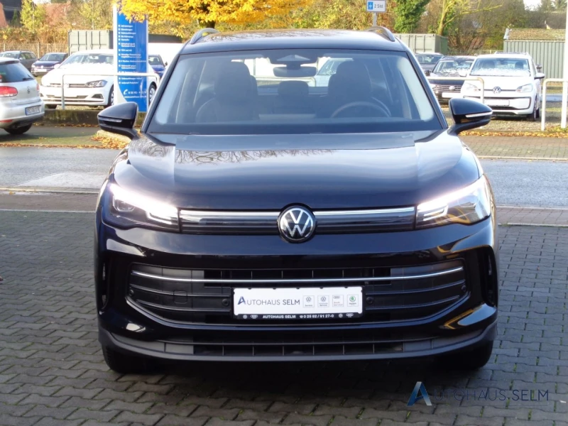 VW Tiguan 1.5 LIFE, снимка 1 - Автомобили и джипове - 48268626