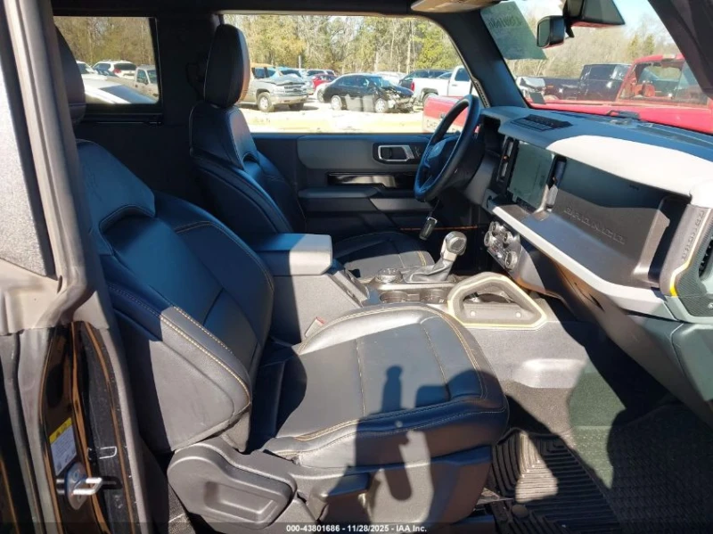 Ford Bronco 2.7L V-6 DI, DOHC, VVT, TURBO, 315HP 4X4 Drive, снимка 10 - Автомобили и джипове - 52776959