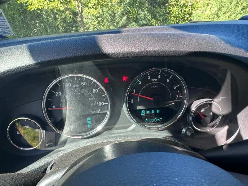 Jeep Wrangler Sahara, снимка 9 - Автомобили и джипове - 53075905