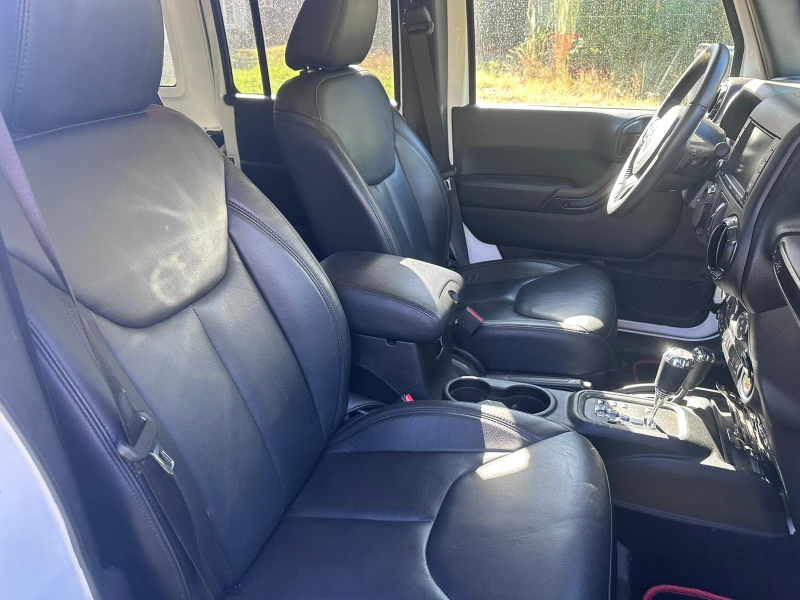 Jeep Wrangler Sahara, снимка 5 - Автомобили и джипове - 53075905