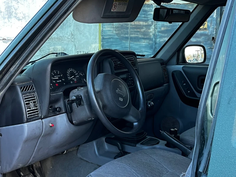 Jeep Cherokee, снимка 10 - Автомобили и джипове - 53117455