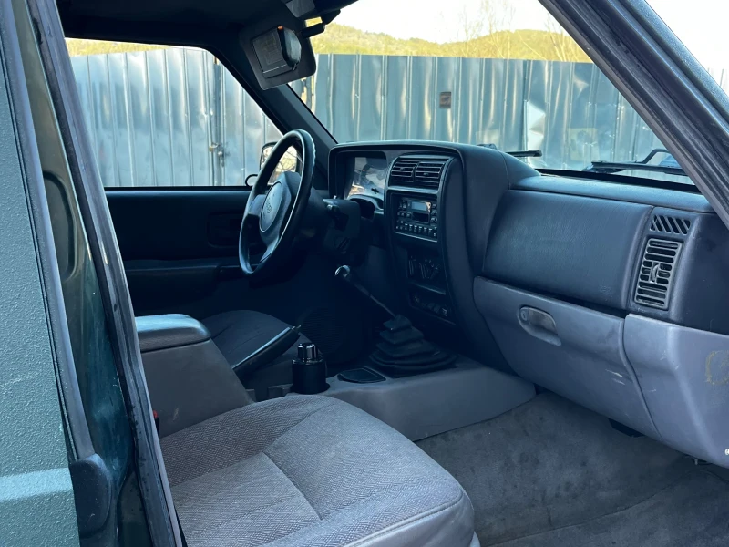 Jeep Cherokee, снимка 12 - Автомобили и джипове - 53117455