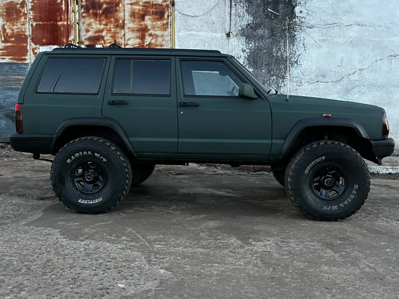 Jeep Cherokee, снимка 3 - Автомобили и джипове - 53117455