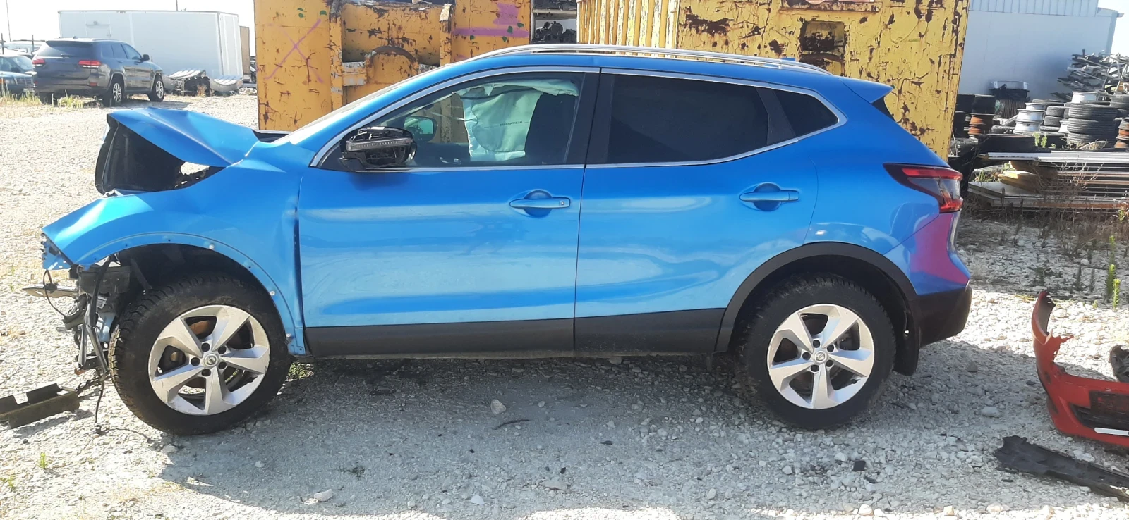 Nissan Qashqai 1.3 i - изображение 3