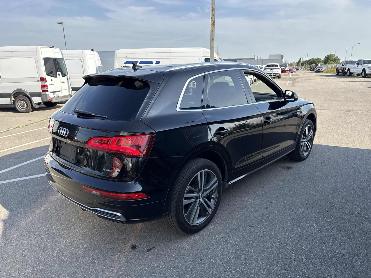 Audi Q5 Technik* Sline* B&O* Distr* Digital* 360* Пано*  - изображение 2