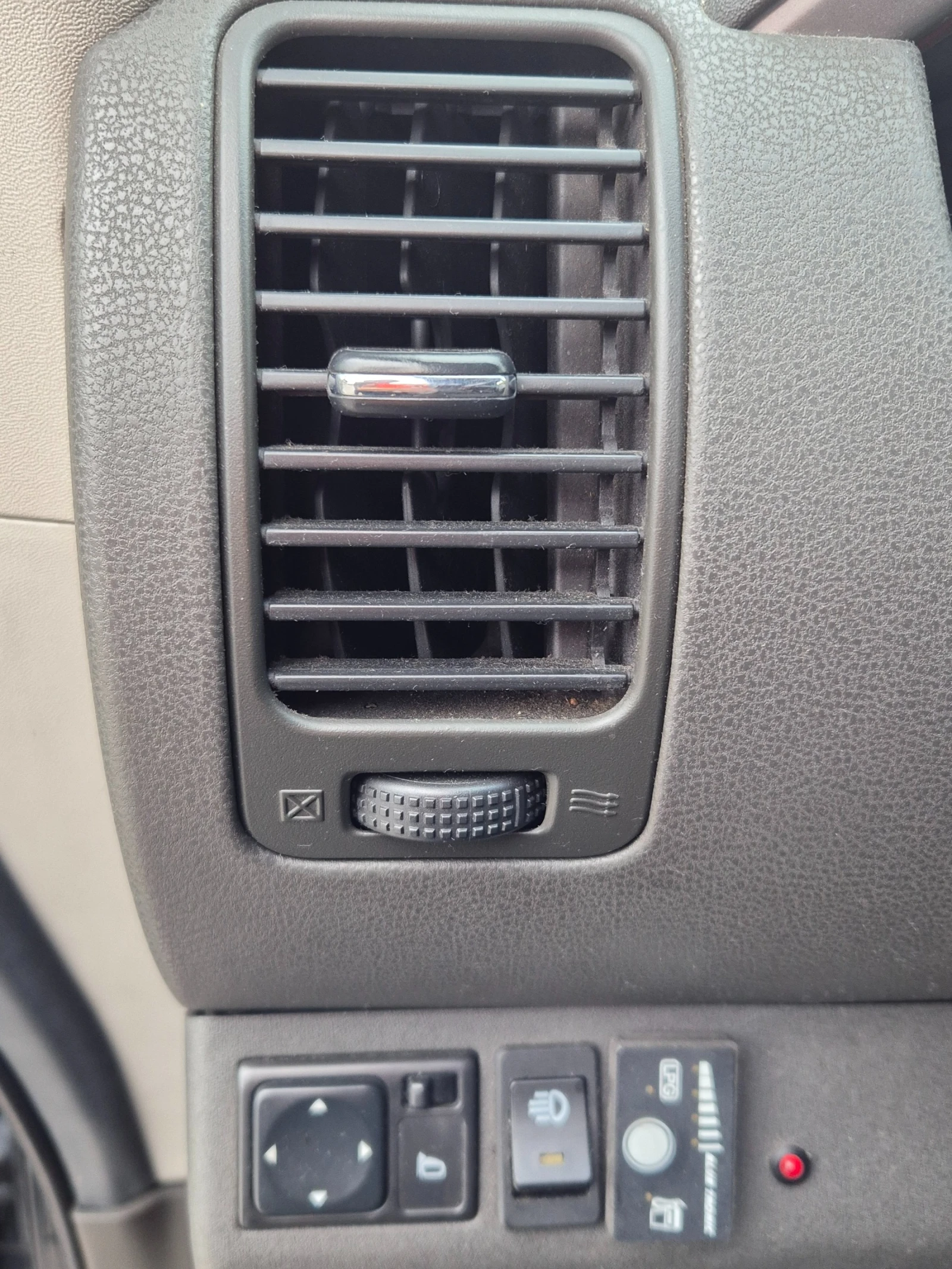 Nissan Pathfinder  - изображение 8