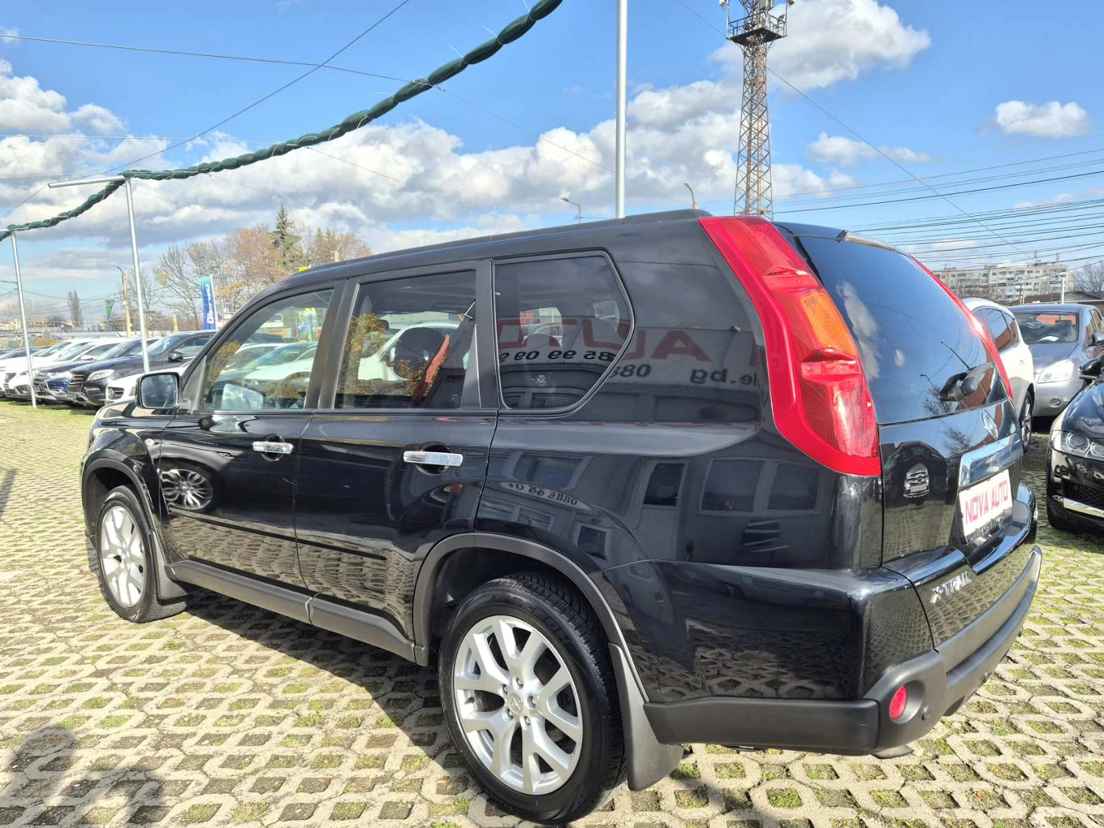 Nissan X-trail 2.0D-FACE LIFT-4X4-ПАНОРАМА - изображение 2