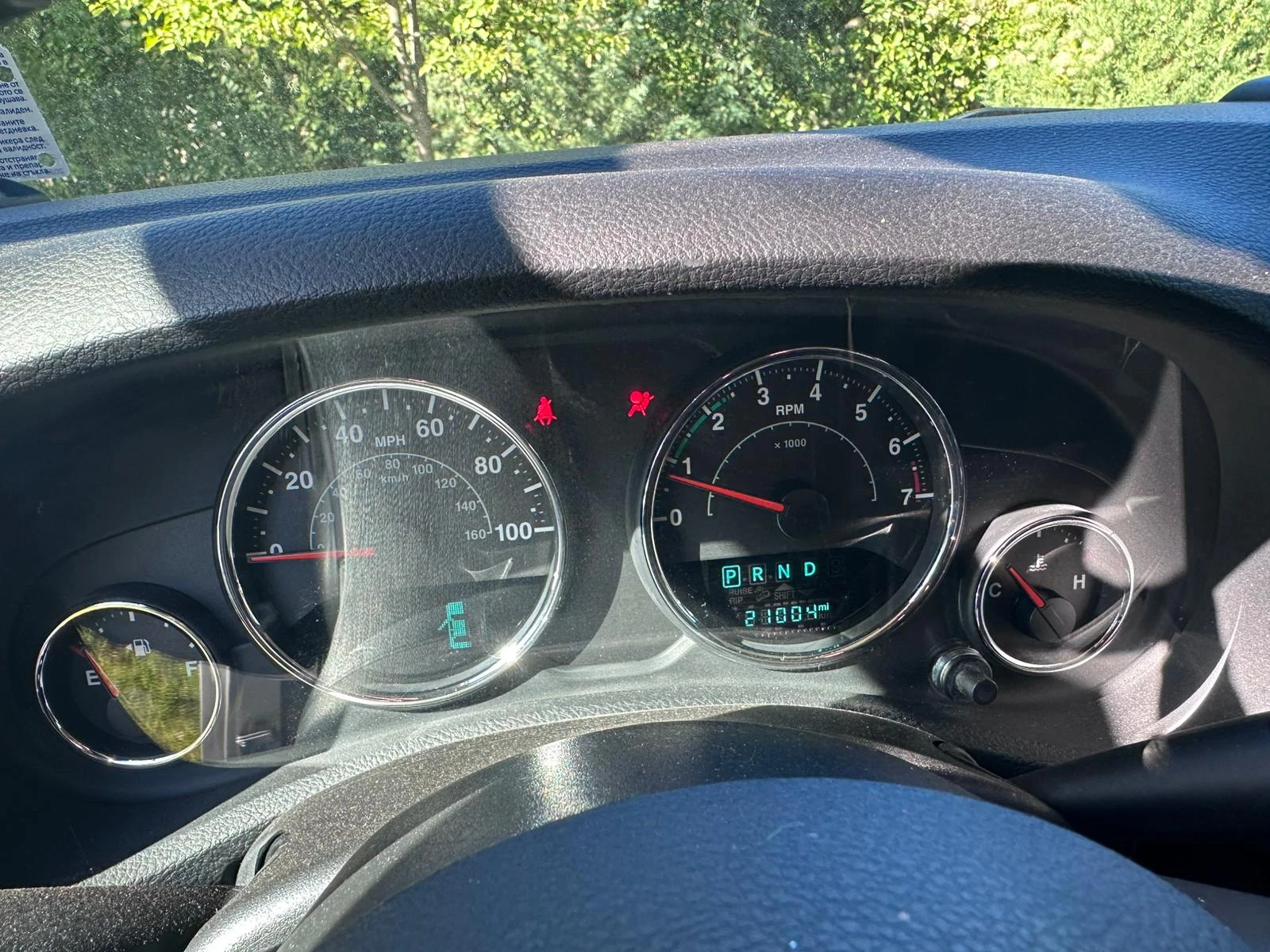 Jeep Wrangler Sahara - изображение 9