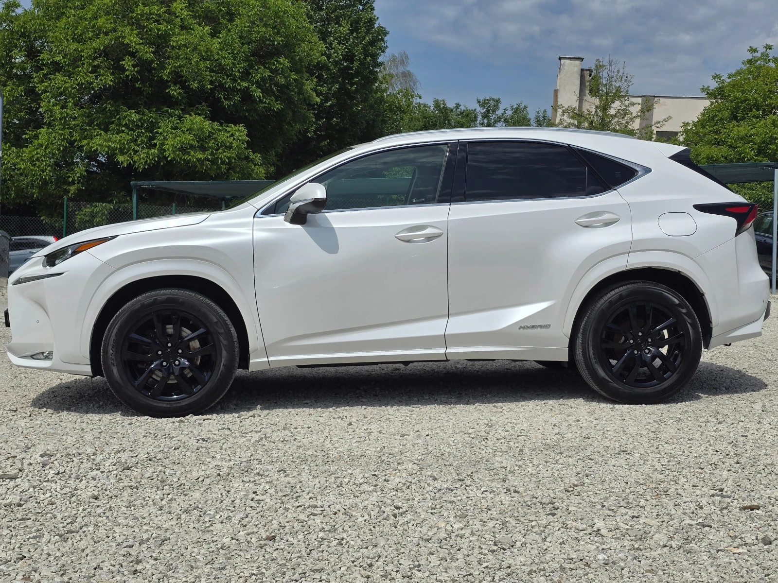 Lexus NX 300h 2.5HYBRID/4X4/197к.с/СЕРВИЗНА ИСТОРИЯ/ШВЕЙЦ., снимка 4 - Автомобили и джипове - 54634981
