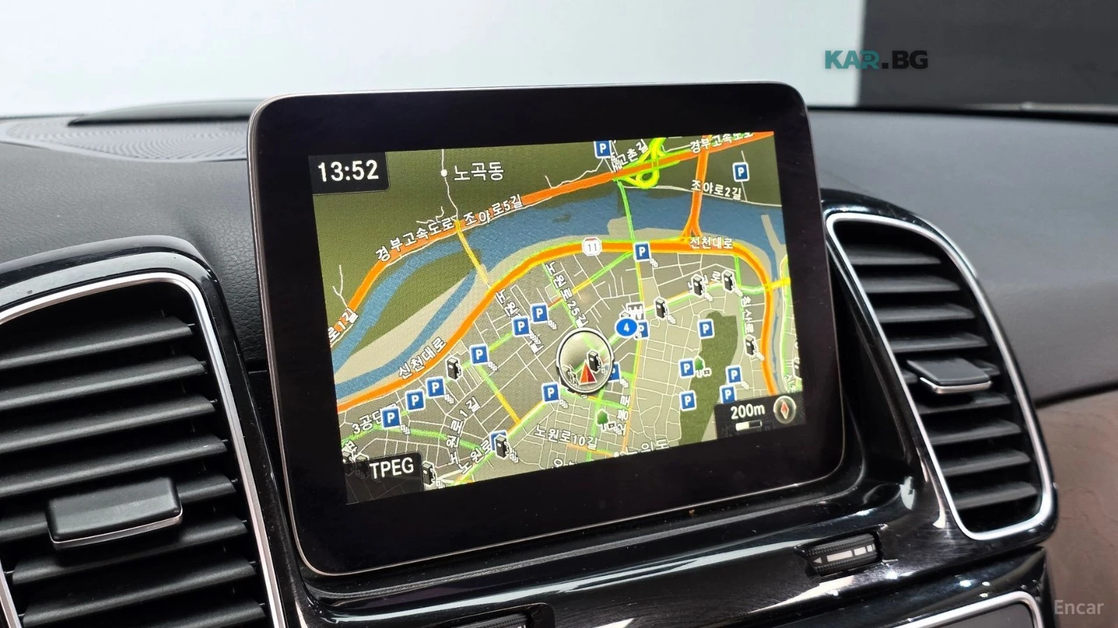 Mercedes-Benz GLE 350 d / 4MATIC / AMG PKG / TV / ПОДГРЕВИ / ПАНОРАМА , снимка 12 - Автомобили и джипове - 54885351