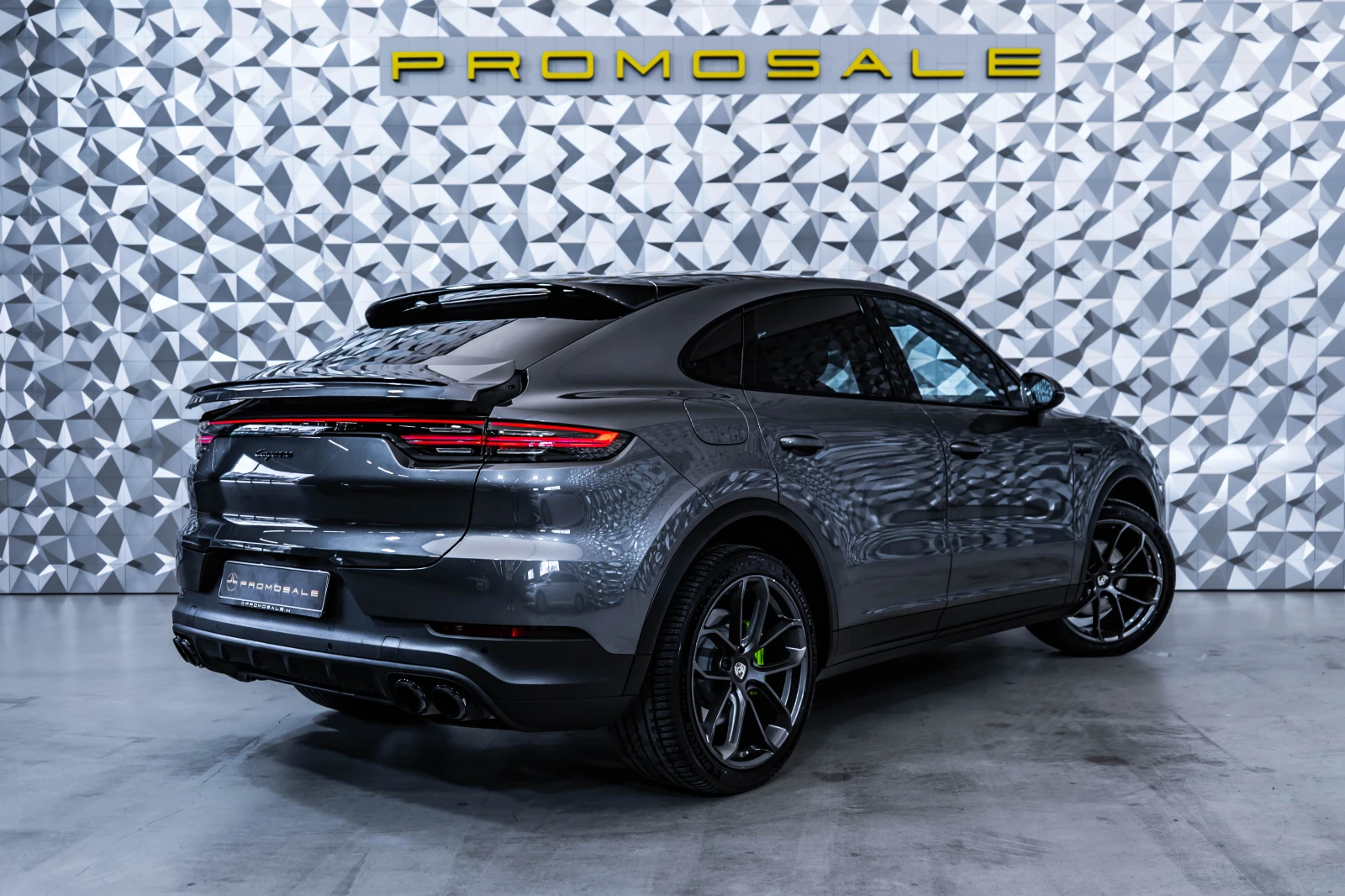 Porsche Cayenne E-Hybrid Coupe PANO* SPORT CHRONO* BOSE, снимка 4 - Автомобили и джипове - 54914800
