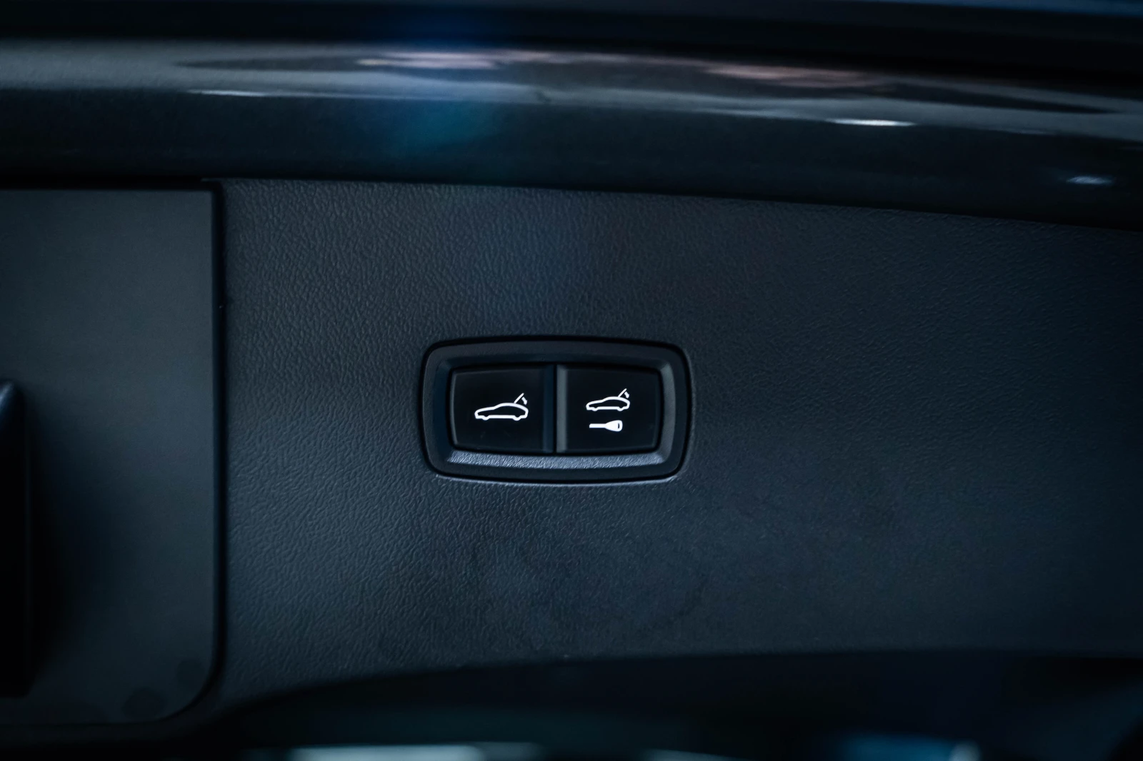 Porsche Cayenne E-Hybrid Coupe PANO* SPORT CHRONO* BOSE, снимка 17 - Автомобили и джипове - 54914800