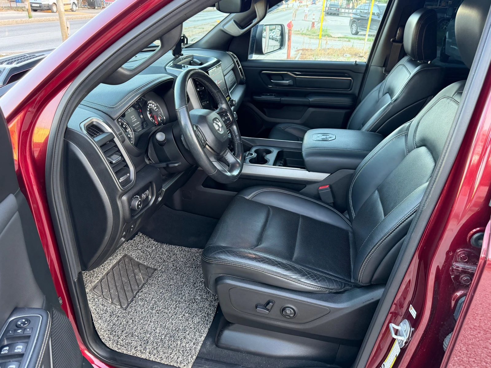 Dodge RAM 1500 5.7L* V8* HEMI, снимка 7 - Автомобили и джипове - 55499738