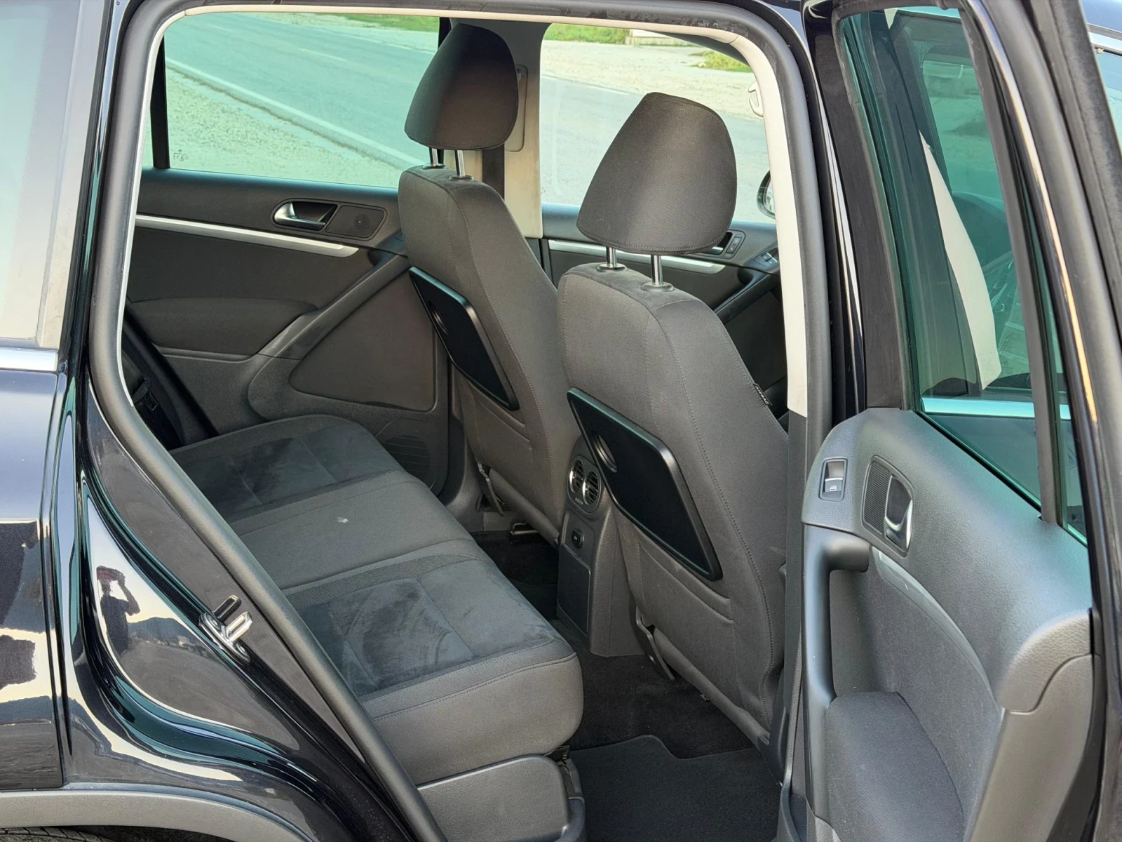 VW Tiguan 2.0TDI 140K.S NAVI..HAGHLlNE | Mobile.bg � ����������� 9