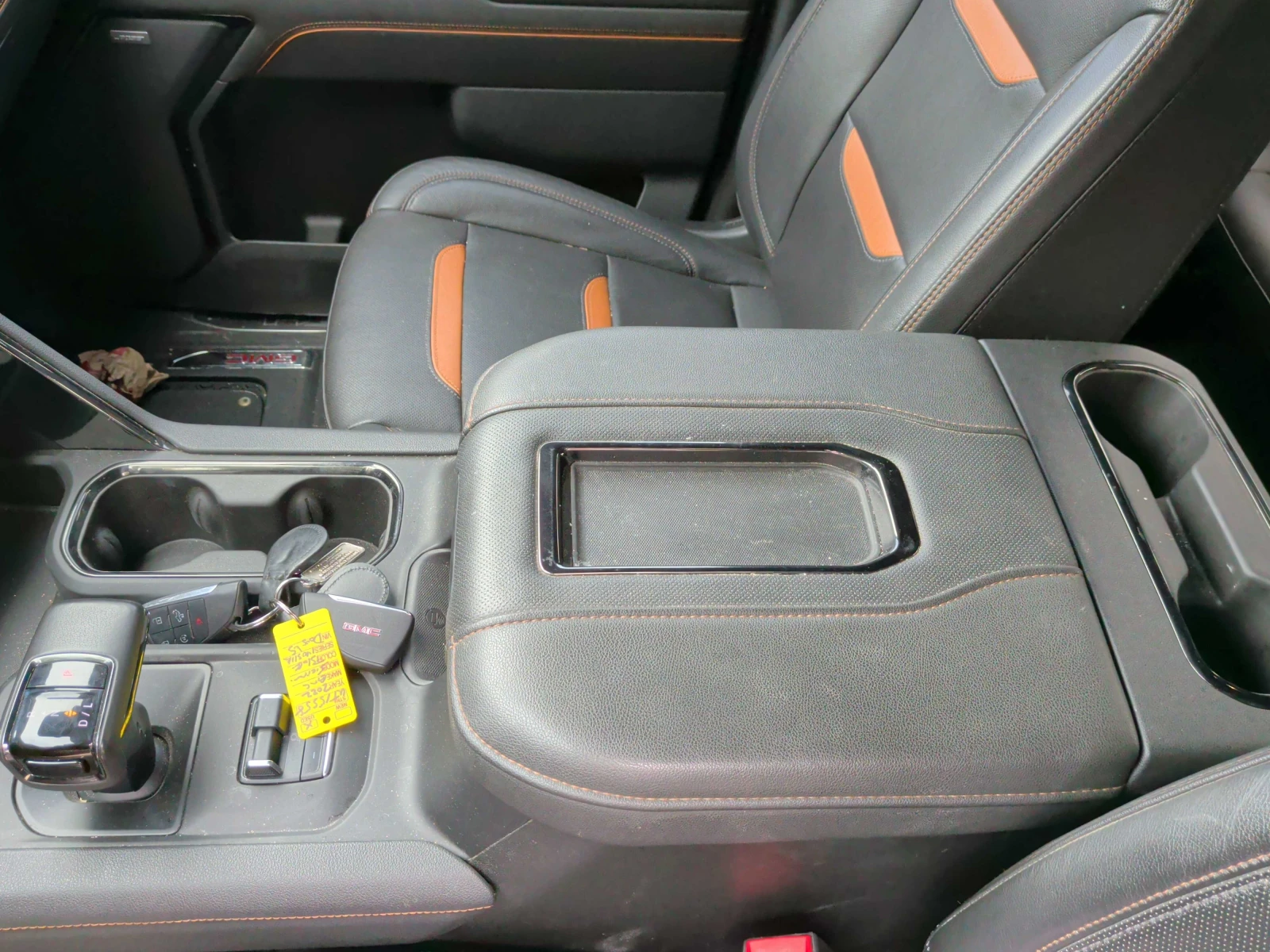 Gmc Sierra * AT4 * CARFAX * ОПЦИЯ ЗА ФИНАНСИРАНЕ , снимка 10 - Автомобили и джипове - 55940441