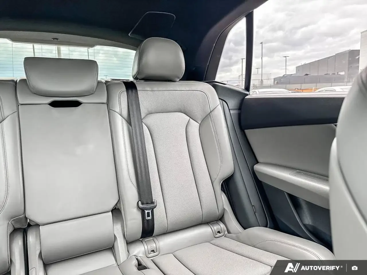Audi Q8, снимка 15 - Автомобили и джипове - 56227534
