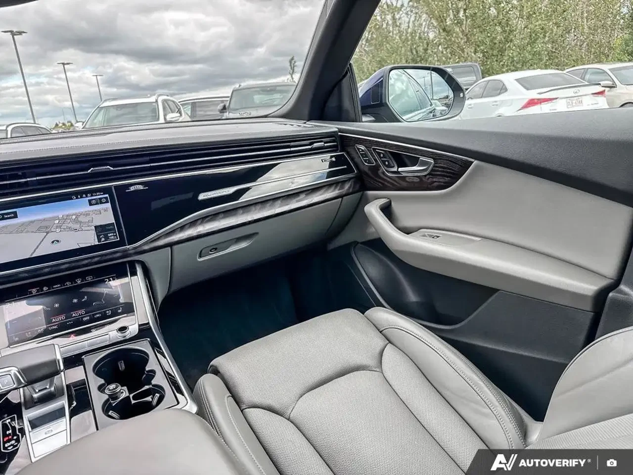 Audi Q8, снимка 12 - Автомобили и джипове - 56227534