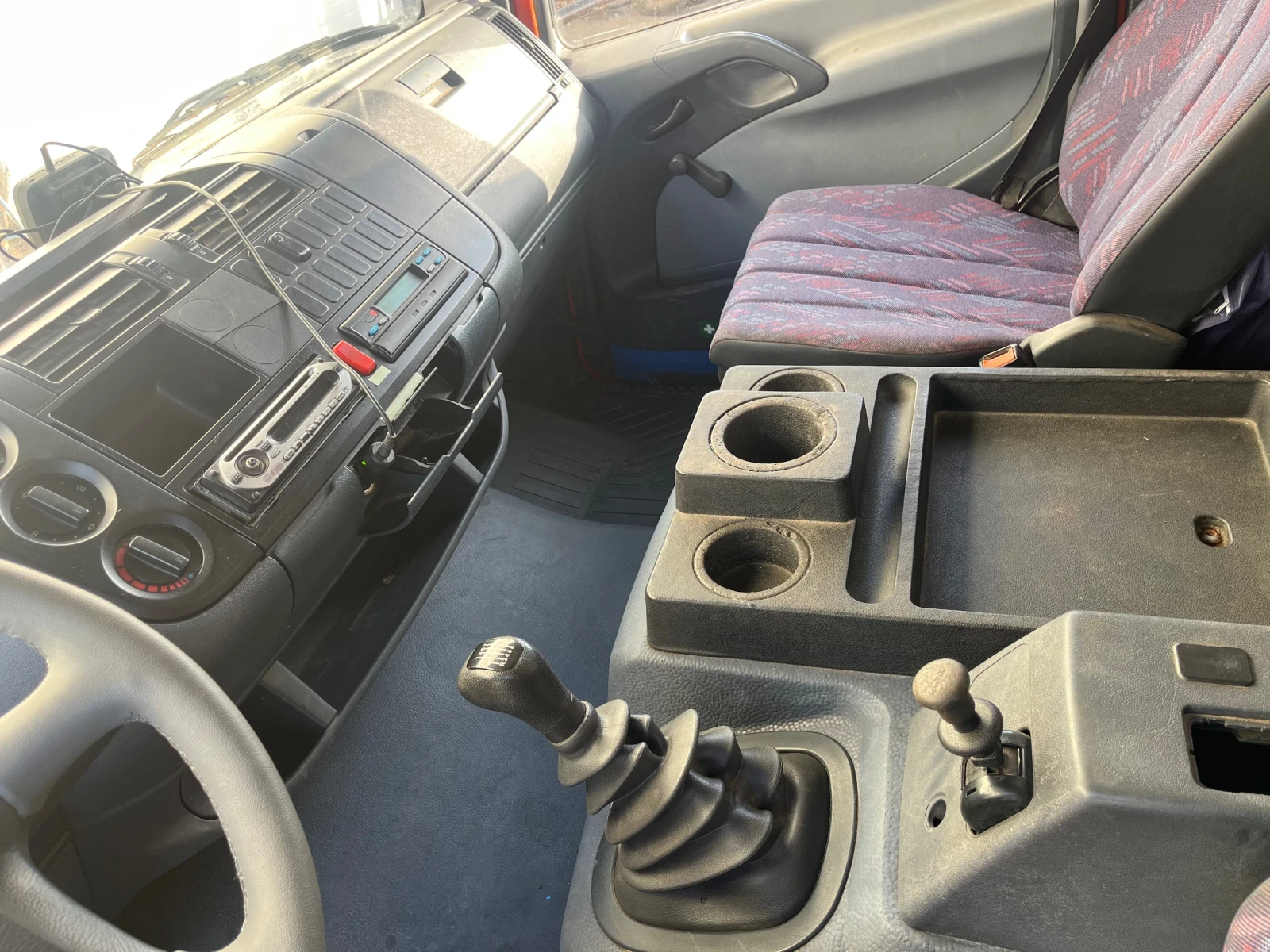 Mercedes-Benz 1018 Самосвал кран, снимка 15 - Камиони - 55590426