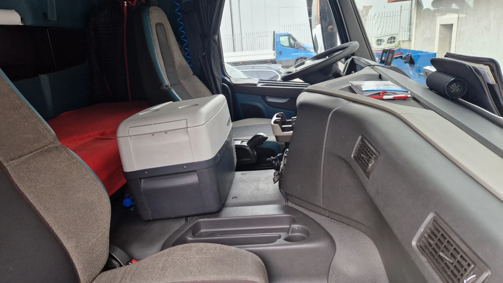 Volvo Fm FM 330, снимка 10 - Камиони - 56658219