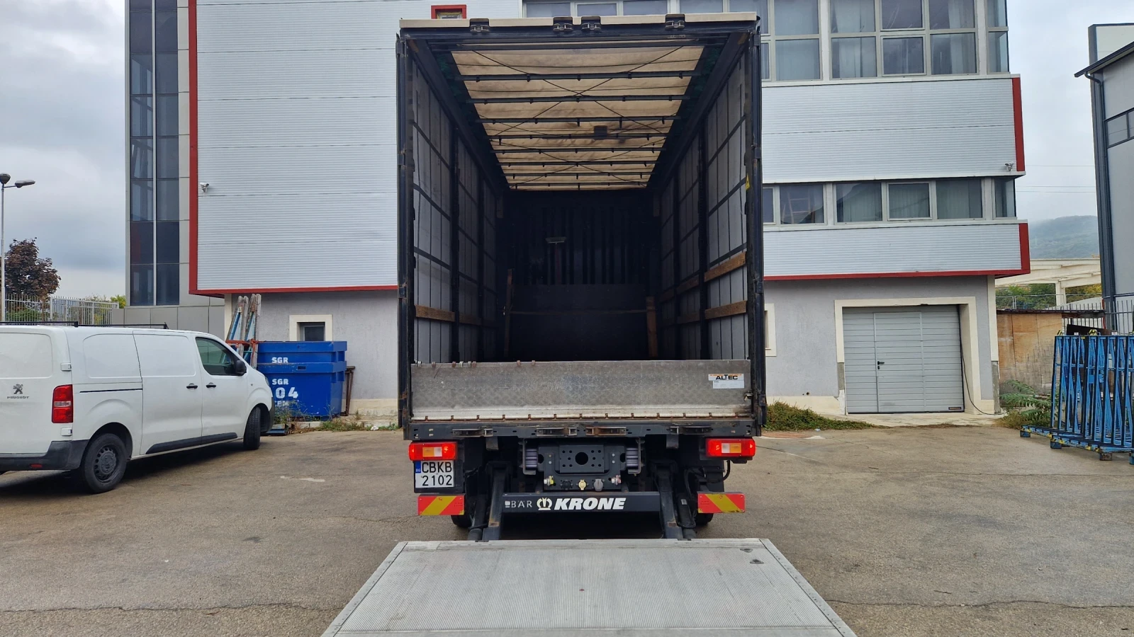 Volvo Fm FM 330, снимка 12 - Камиони - 56658219