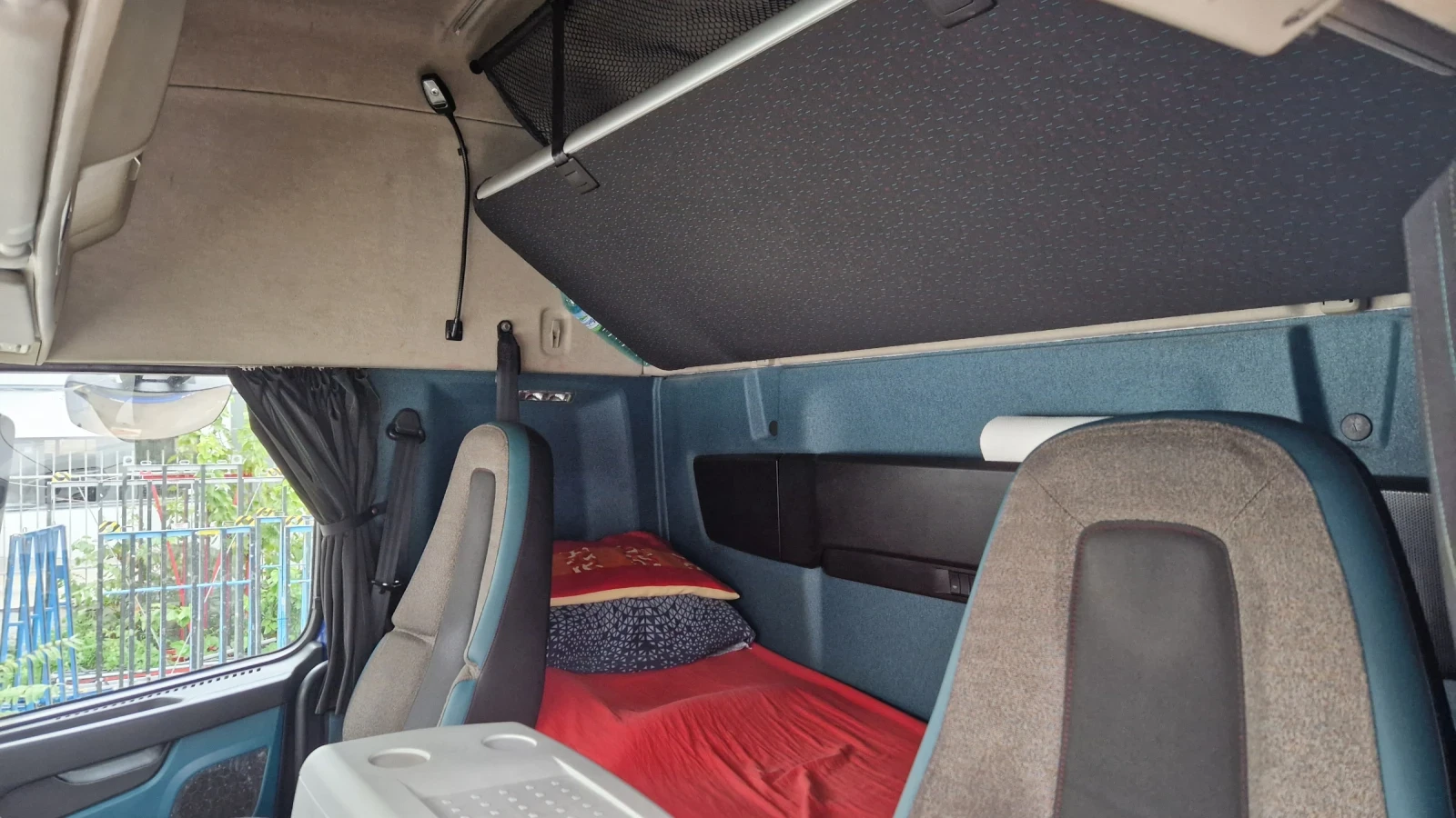 Volvo Fm FM 330, снимка 7 - Камиони - 56658219