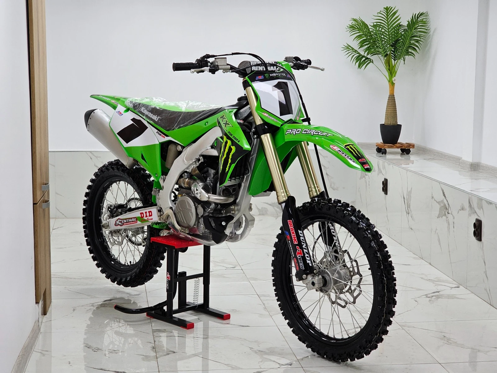 Kawasaki Kx 250F/ЧИСТО НОВ/СТАРТЕР/ЛИЗИНГ - изображение 2