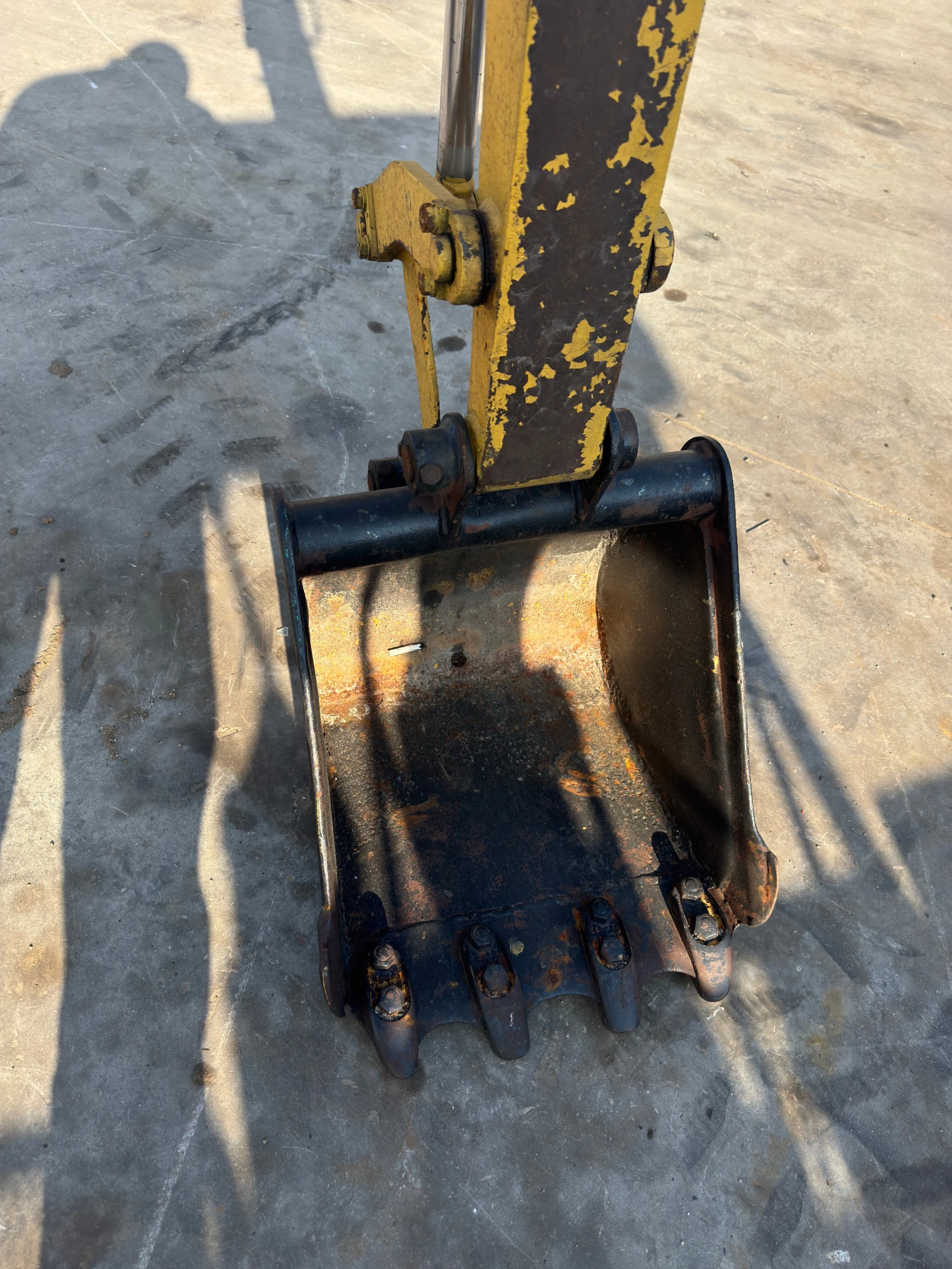 Багер Komatsu PC-10 - изображение 4