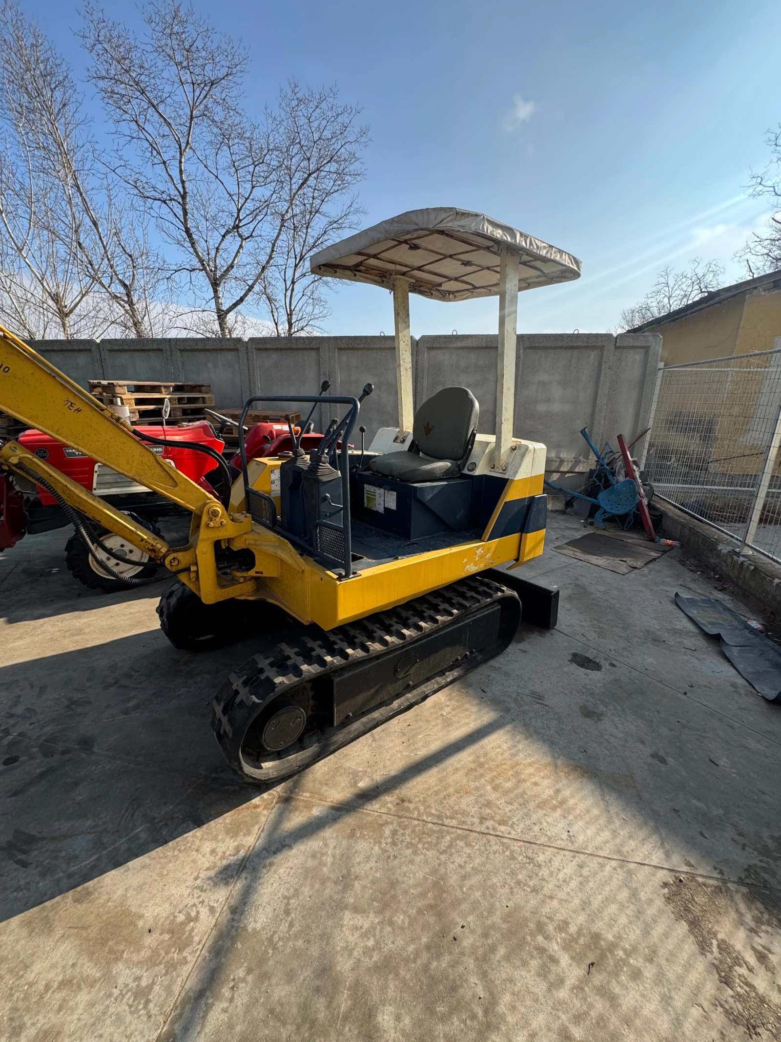 ����� Komatsu PC-10 | Mobile.bg � ����������� 1