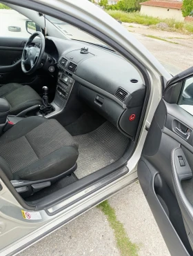 Toyota Avensis, снимка 12