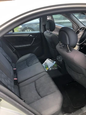 Mercedes-Benz C 200, снимка 6