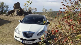 Lancia Delta Туин турбо, снимка 15