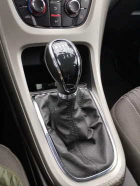 Opel Astra Sports Tourer - 3999 € / 7821.36 лв. - 67736579 9