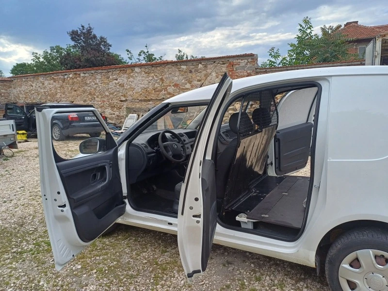 Skoda Roomster 1.2 80k, снимка 7 - Автомобили и джипове - 46434176