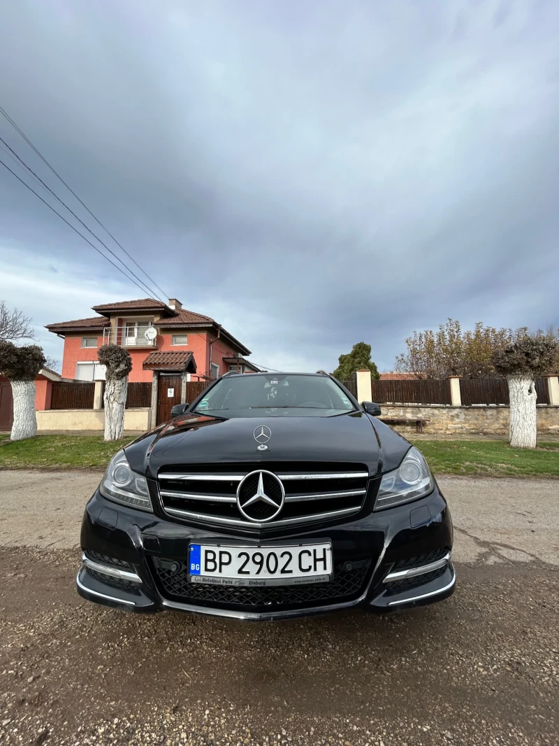 Mercedes-Benz C 220 AMG-Line, снимка 7 - Автомобили и джипове - 47987664